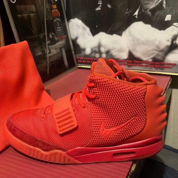 Nike Air Yeezy 2 Red October - Picture 3 of 7